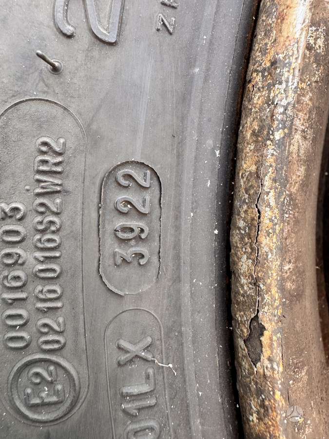 Continental, всесезонные 285/70 R19,5