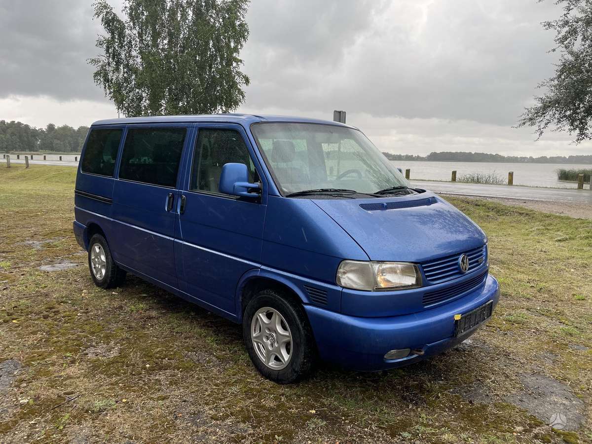 Volkswagen Multivan - 1