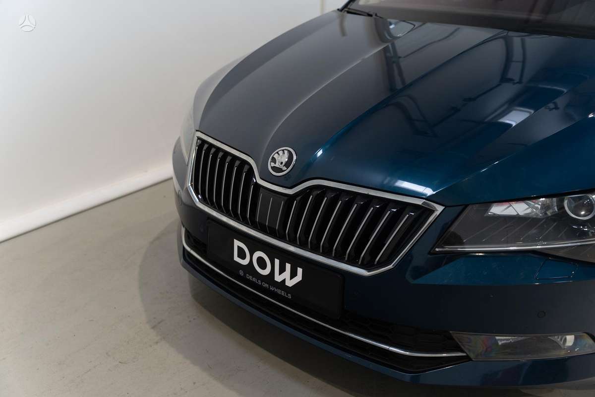 Skoda Superb, 2.0 l., Седан