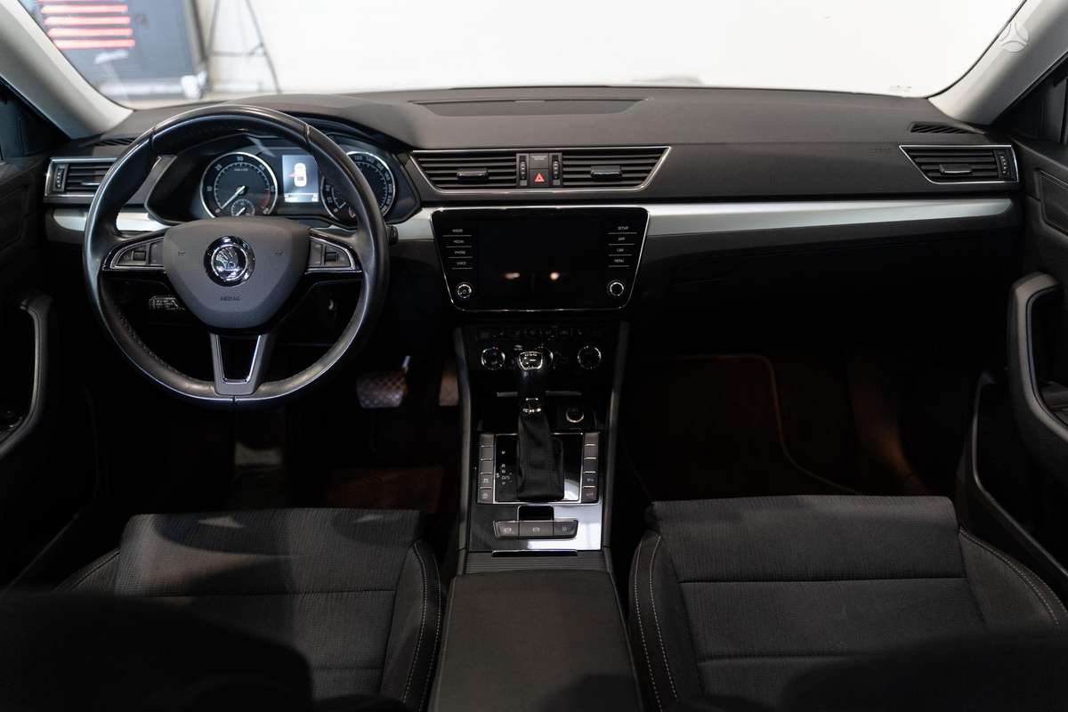 Skoda Superb, 2.0 l., Седан