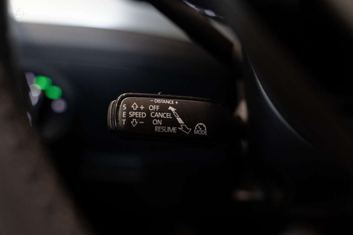 Skoda Superb, 2.0 l., Седан
