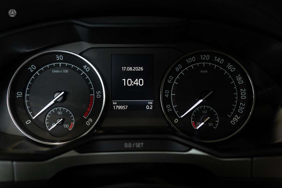 Skoda Superb, 2.0 l., Седан