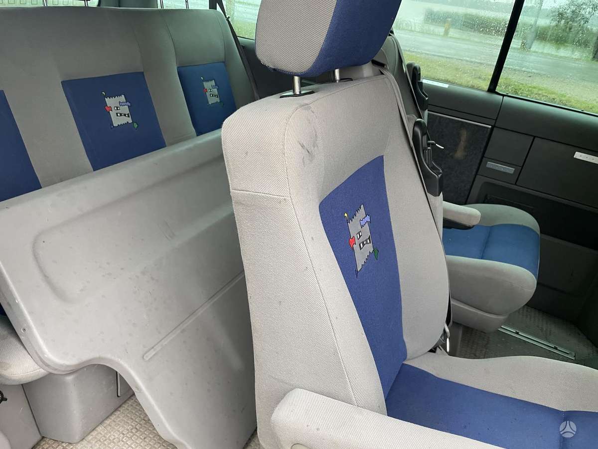 Volkswagen Multivan - 7