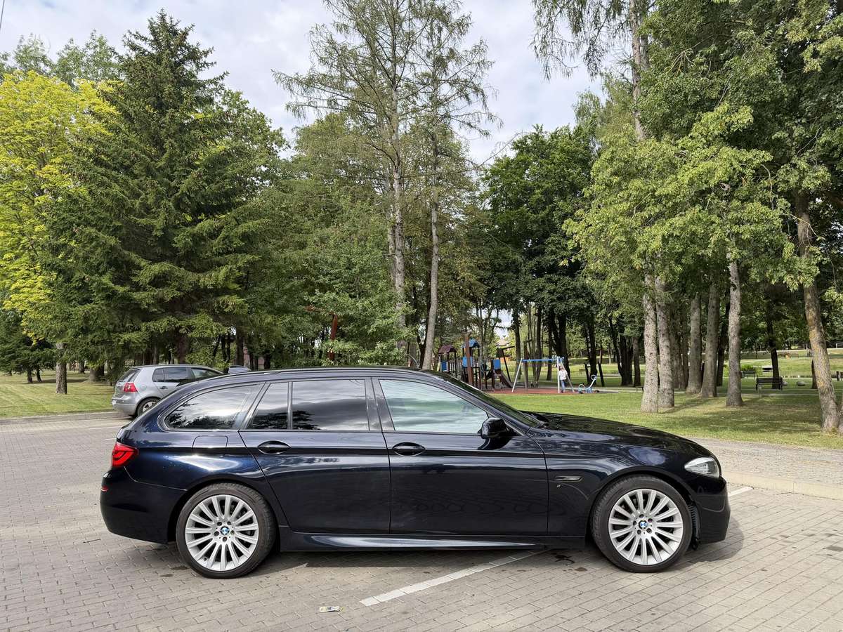 BMW 520, 2.0 l., wagon