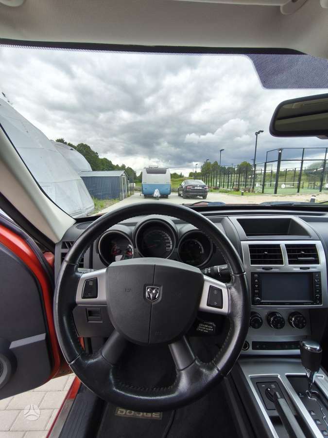 Dodge Nitro, 2.8 l., Внедорожник / Кроссовер