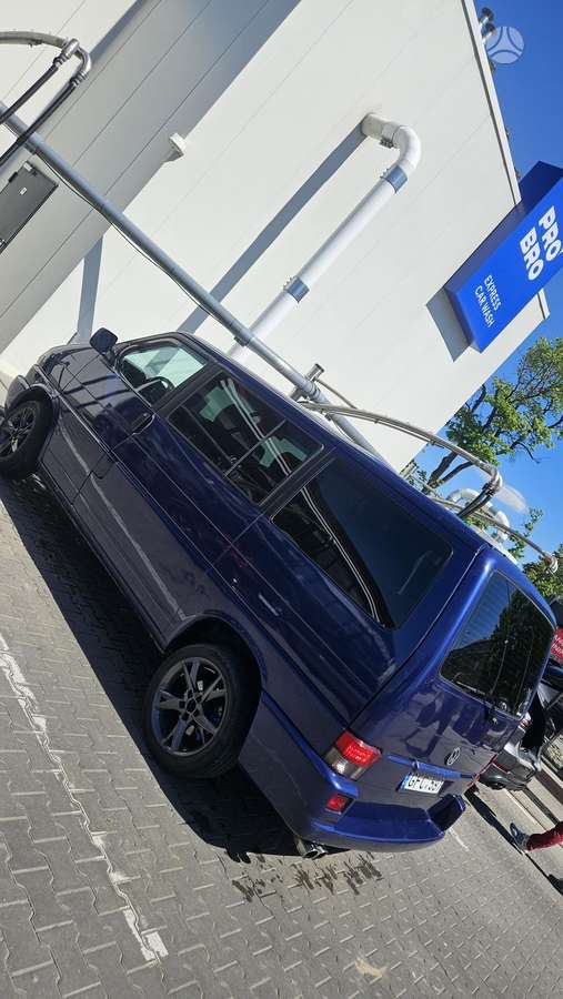 Volkswagen Multivan, 2.5 l., Минивэн