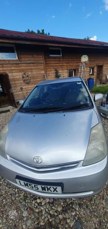 Toyota Prius - 3