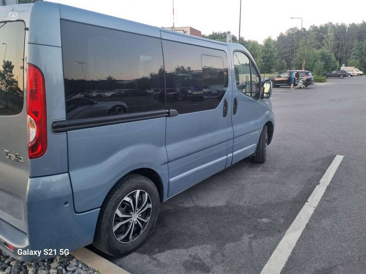 Renault Trafic, 2.0 l., Минивэн