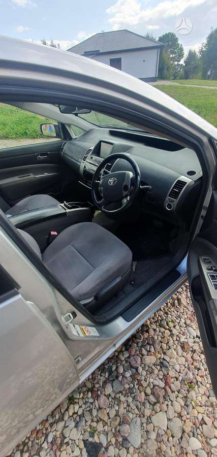 Toyota Prius - 2