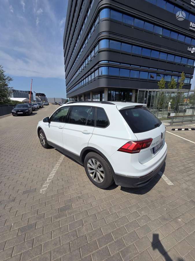 Volkswagen Tiguan - 3