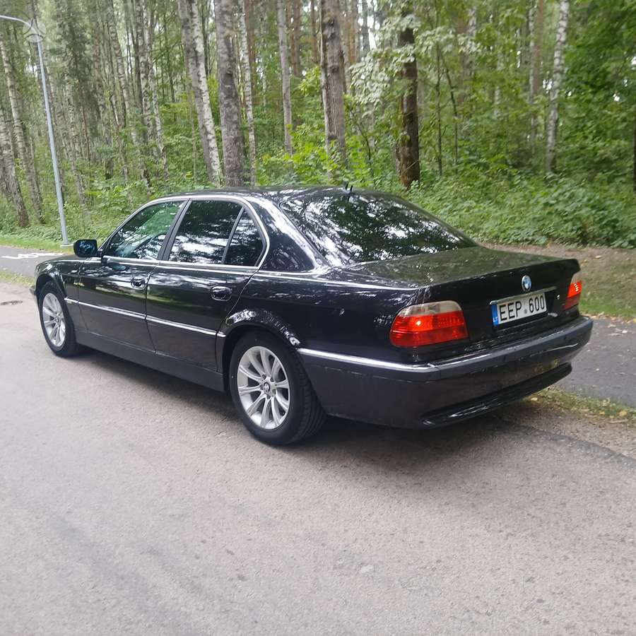 BMW 730, 2.9 l., Седан