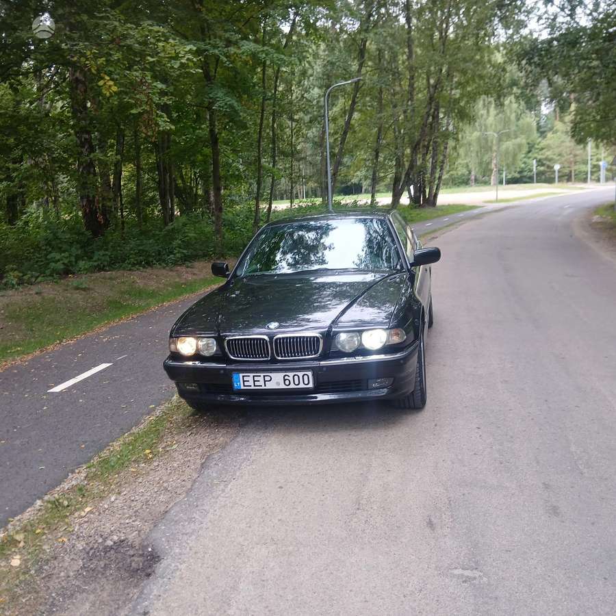 BMW 730, 2.9 l., Седан