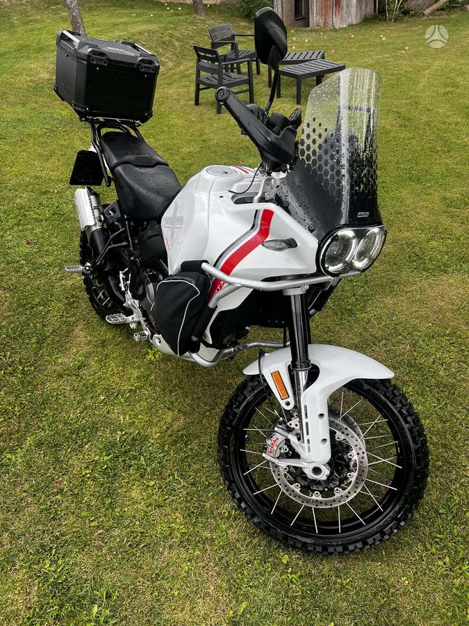 Ducati DesertX 937cc, touring / sport touring