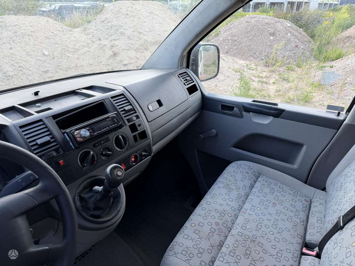 Volkswagen Transporter - 8
