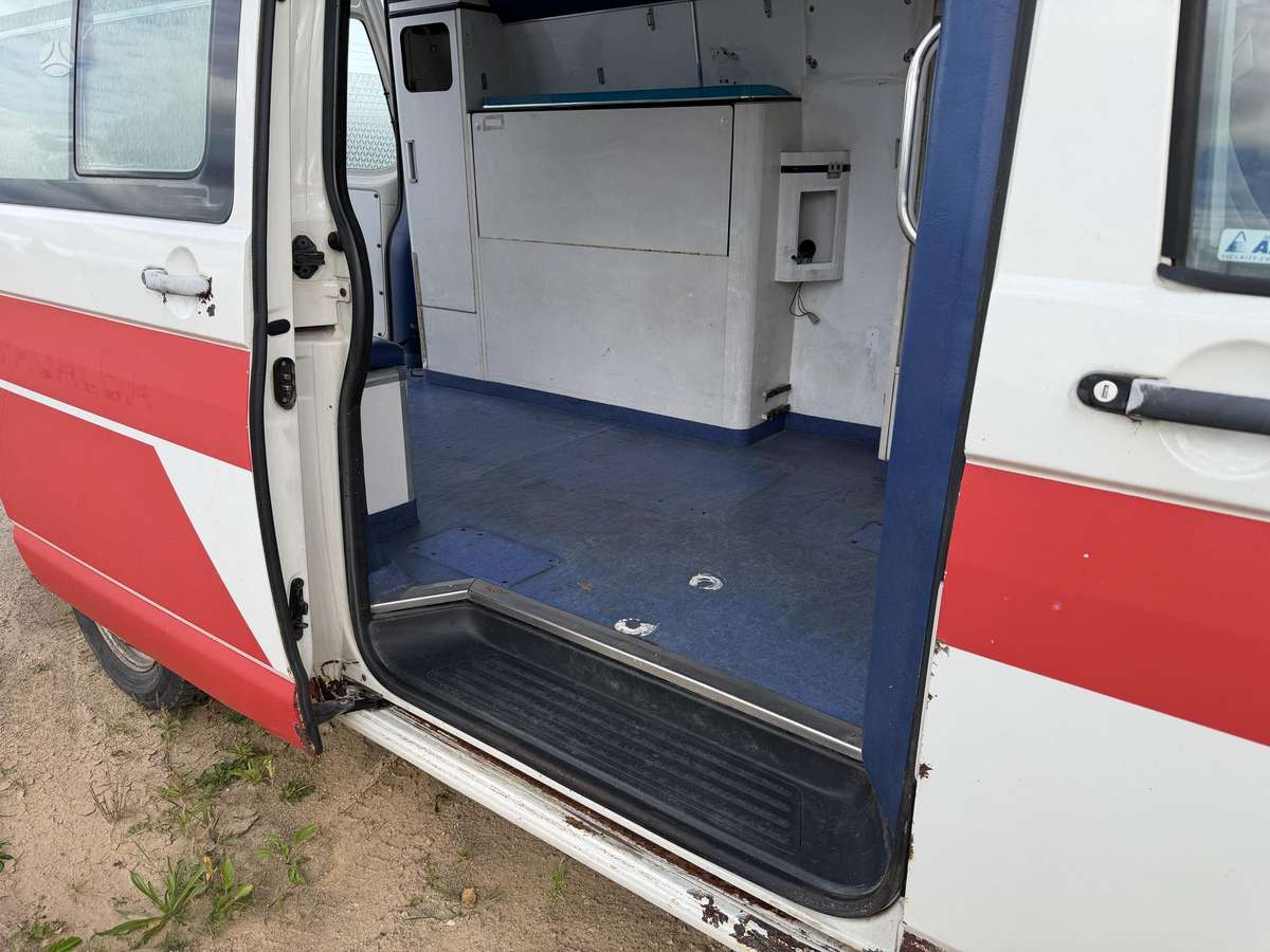 Volkswagen Transporter - 11
