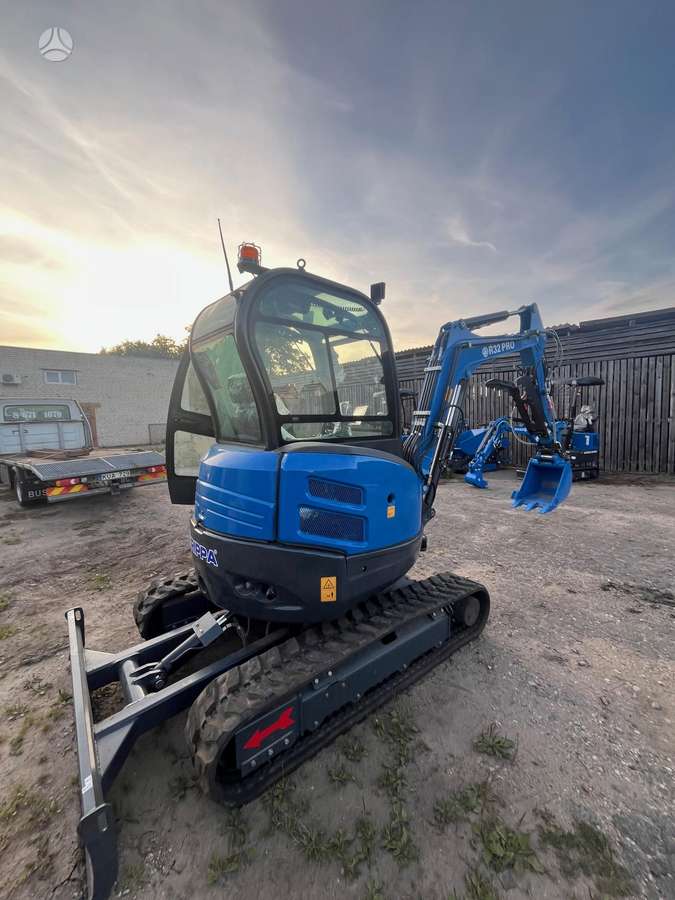 -Kita- 3,2t, excavator
