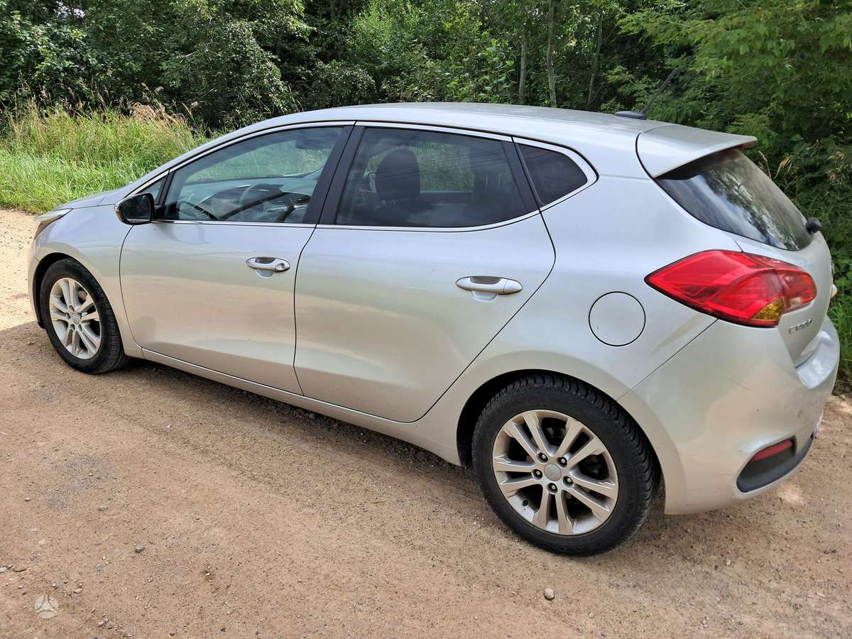 Kia Ceed, 1.6 l., Хэтчбек