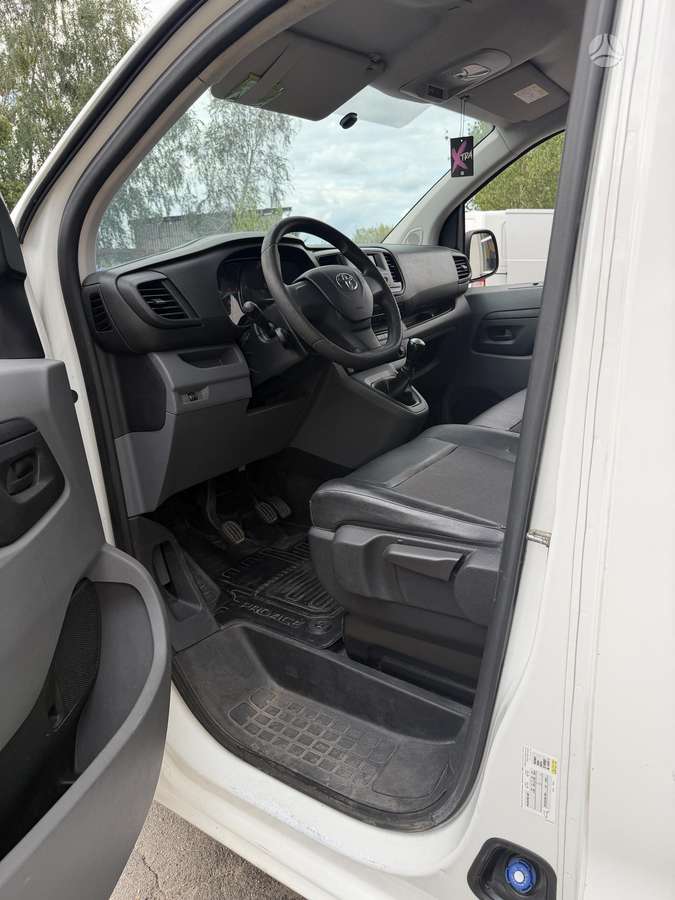 Toyota Proace - 10
