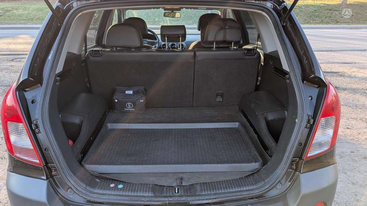 Opel Antara, 2.2 l., Внедорожник / Кроссовер