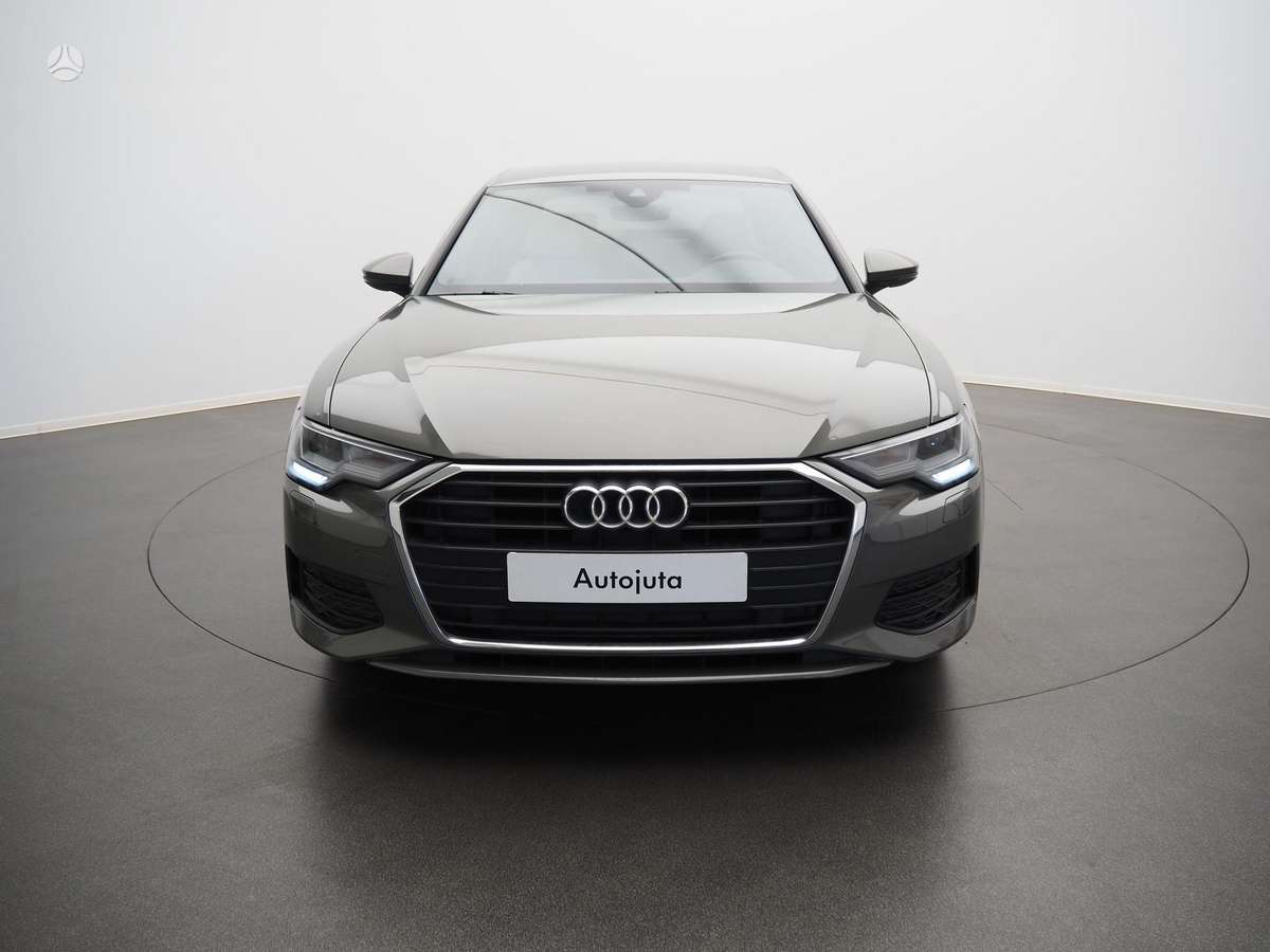 Audi A6, 2.0 l., Седан