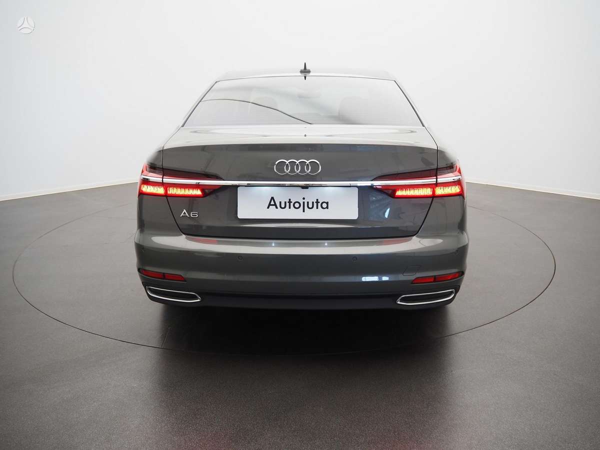 Audi A6, 2.0 l., Седан
