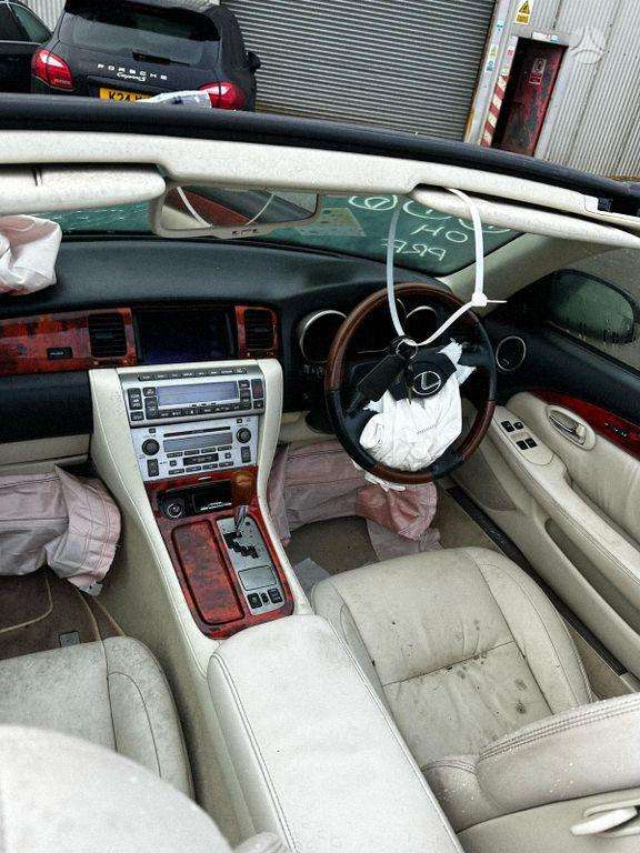 Lexus SC 430