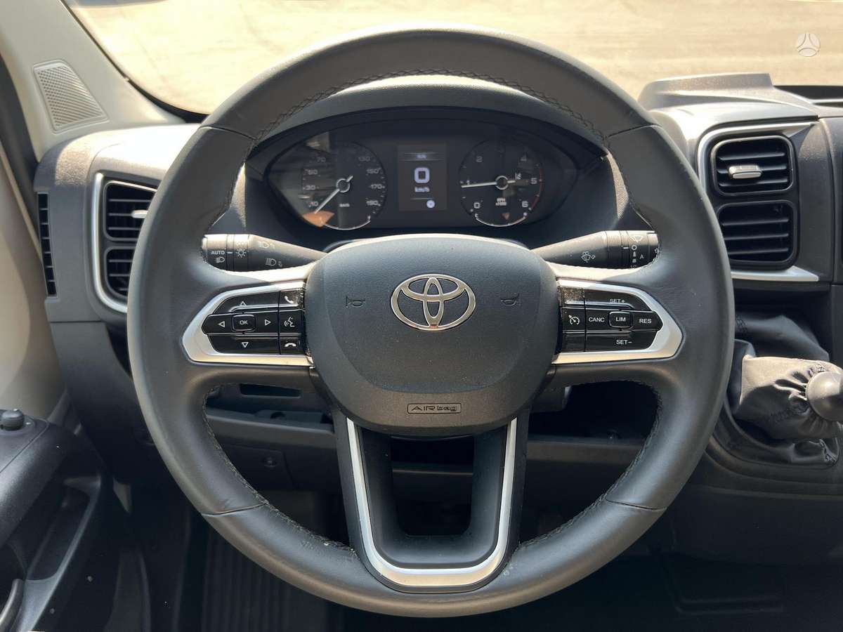 Toyota Proace Max - 12