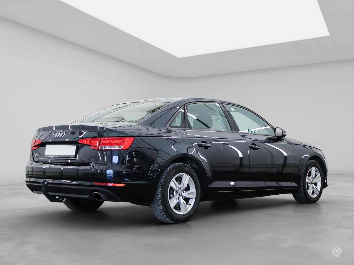 Audi A4, 2.0 l., Седан