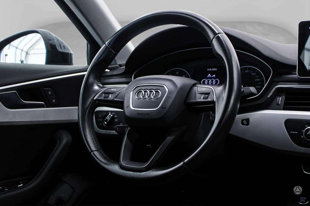 Audi A4, 2.0 l., Седан