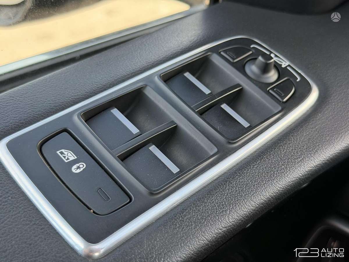 Jaguar F-Pace, 2.0 l., off-road / crossover
