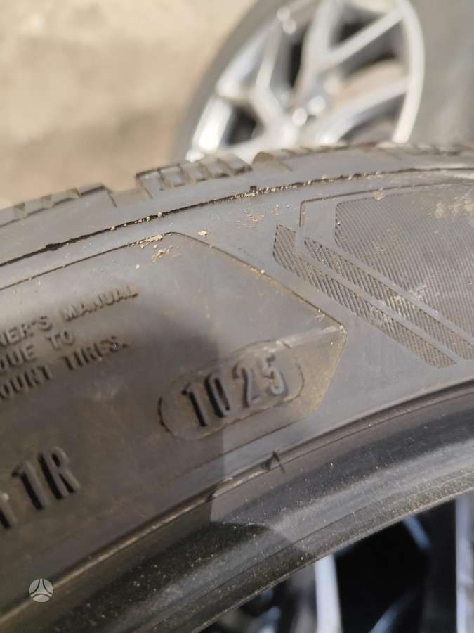 Goodyear, winter 235/45 R20