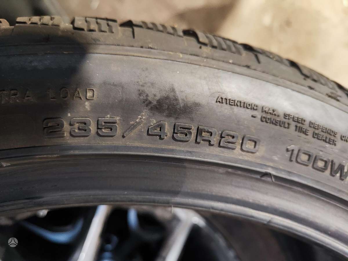 Goodyear, winter 235/45 R20
