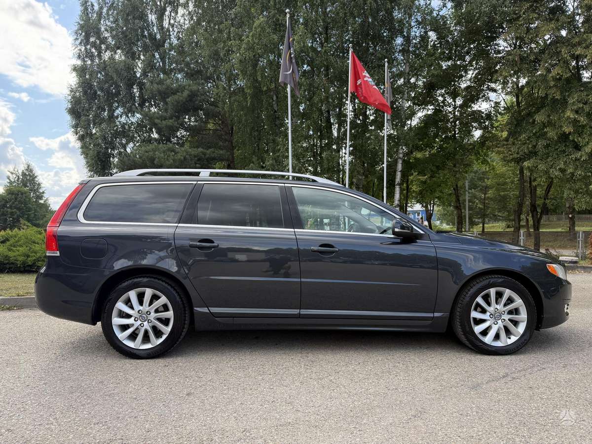 Volvo V70, 2.0 l., Универсал