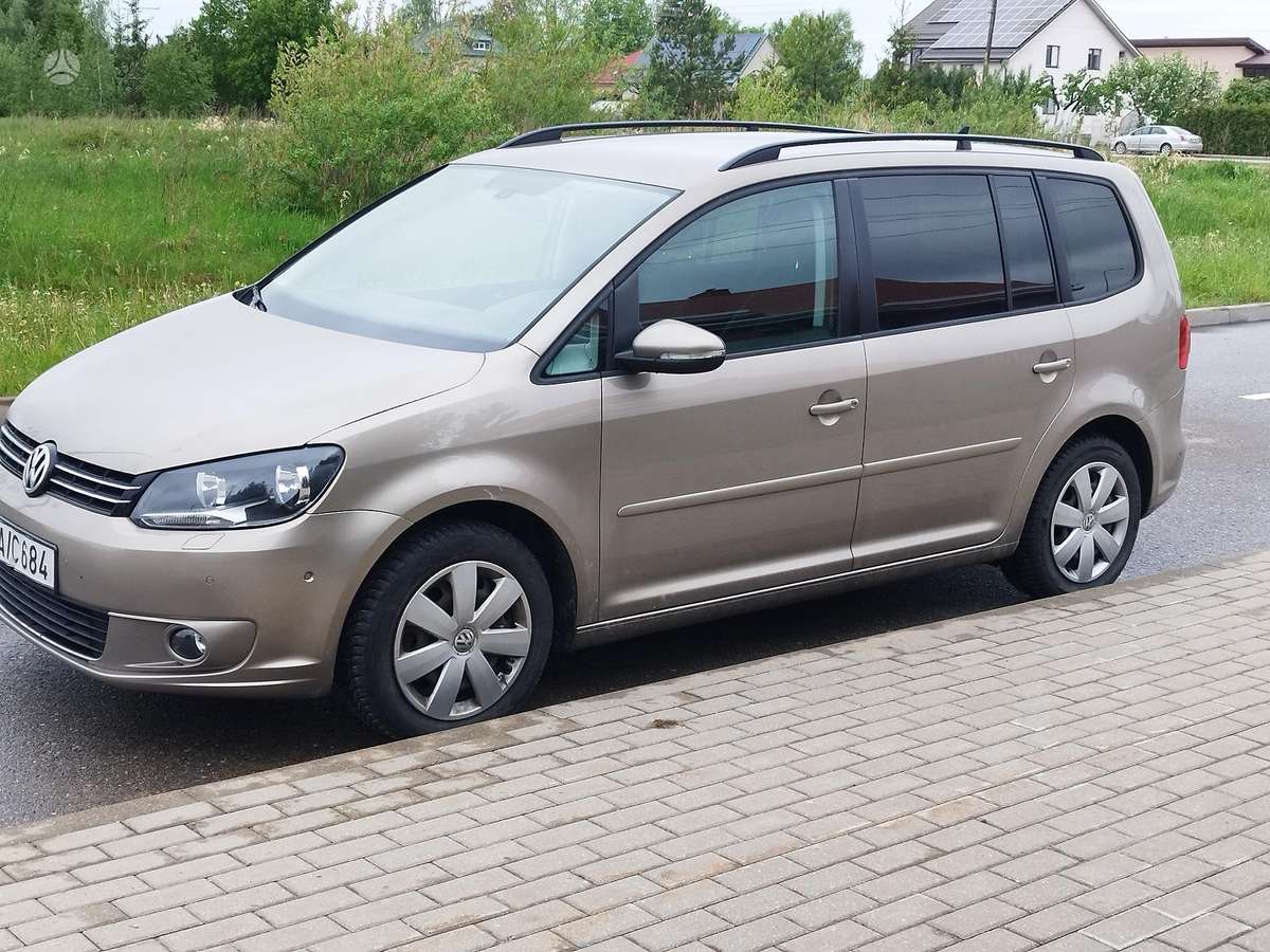 Volkswagen Touran - 5