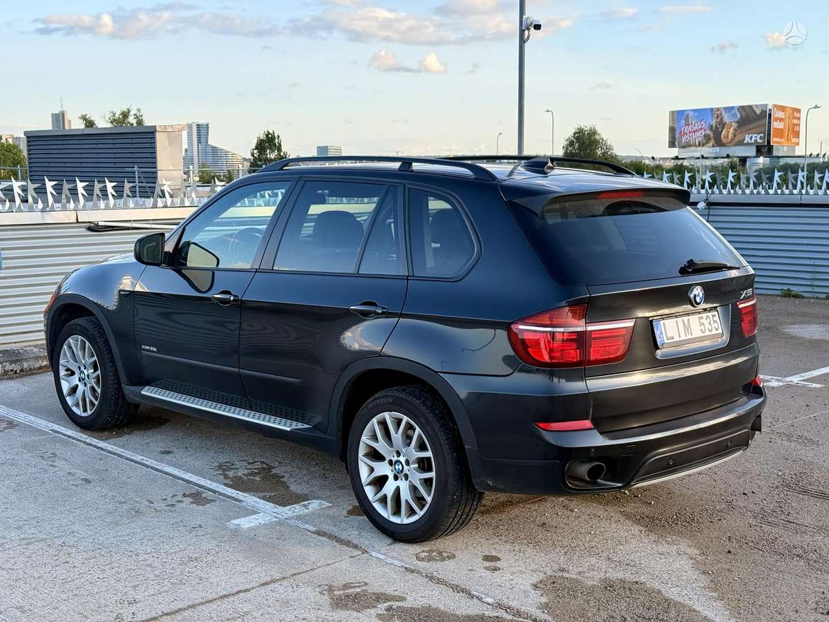 BMW X5, 3.0 l., off-road / crossover