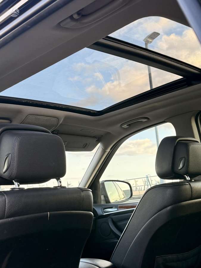 BMW X5, 3.0 l., off-road / crossover