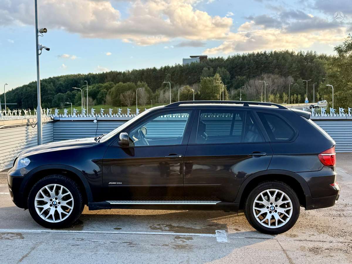 BMW X5, 3.0 l., off-road / crossover