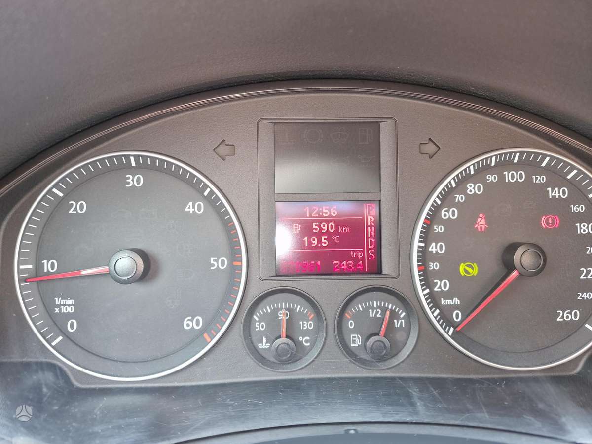 Volkswagen Golf Plus - 1