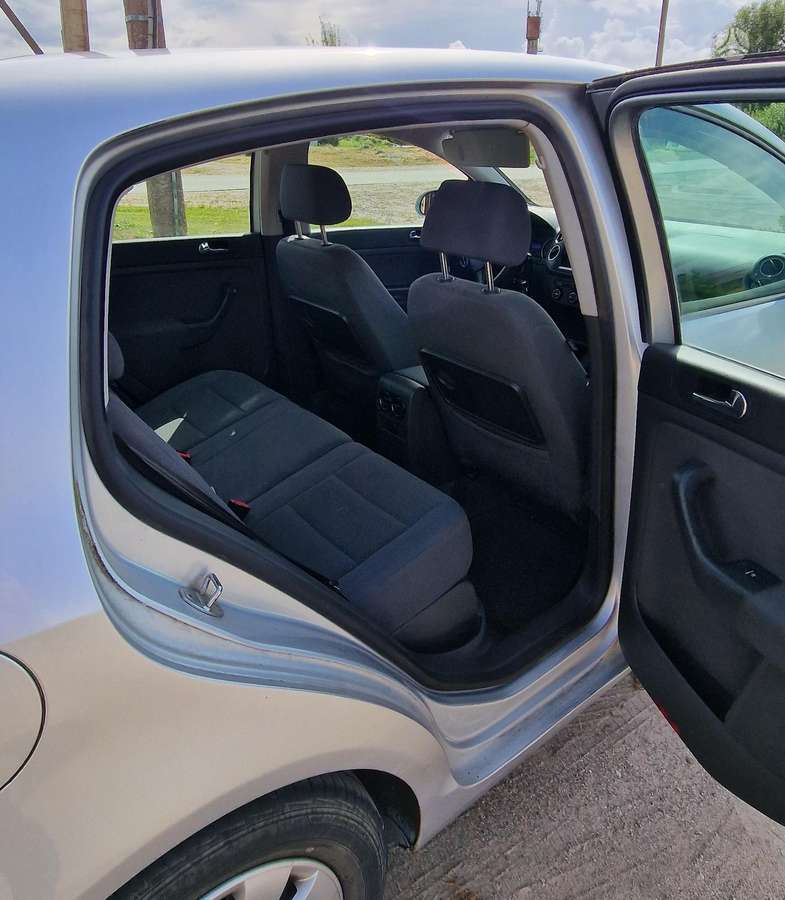 Volkswagen Golf Plus - 9