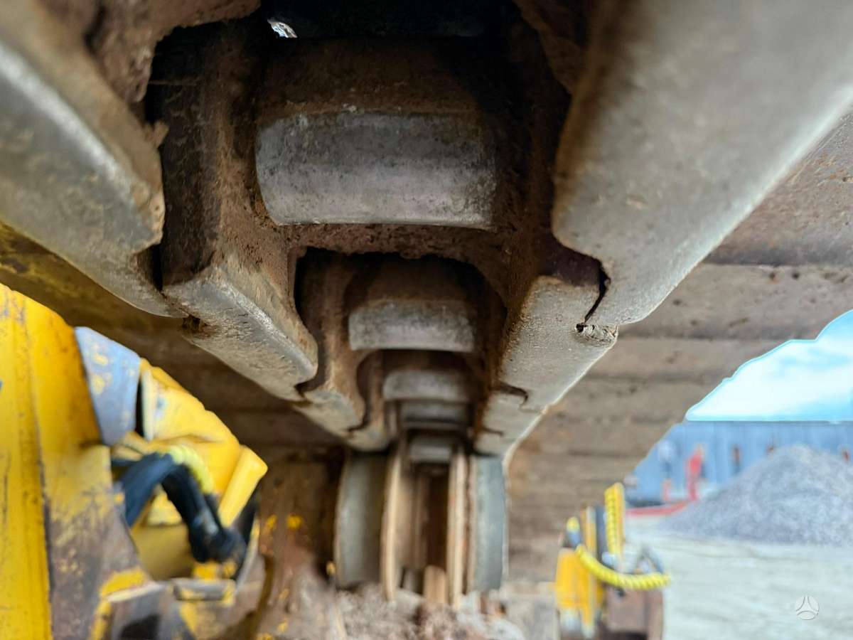 Komatsu D51PX-22, bulldozer