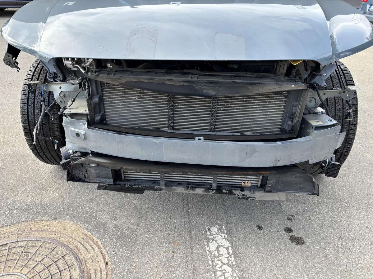 Volvo XC40 - 2