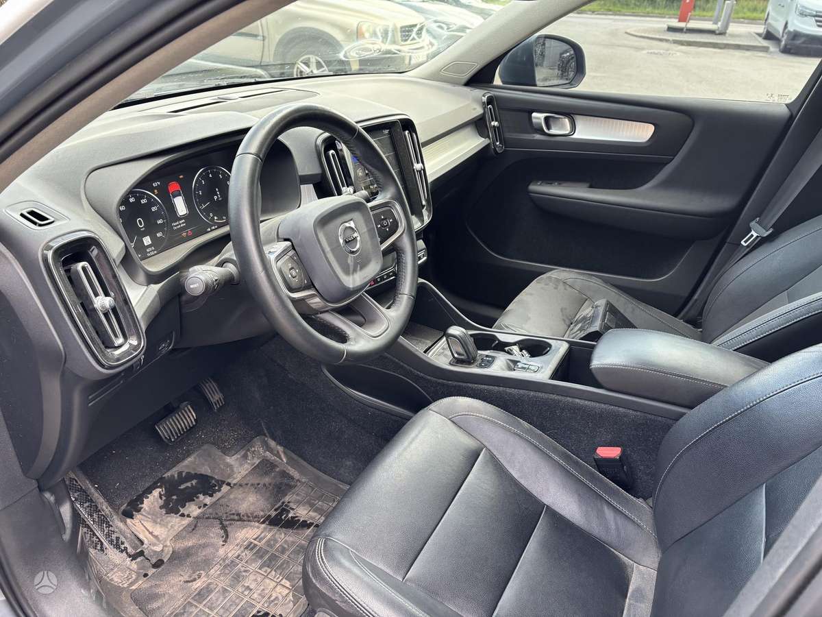 Volvo XC40 - 7