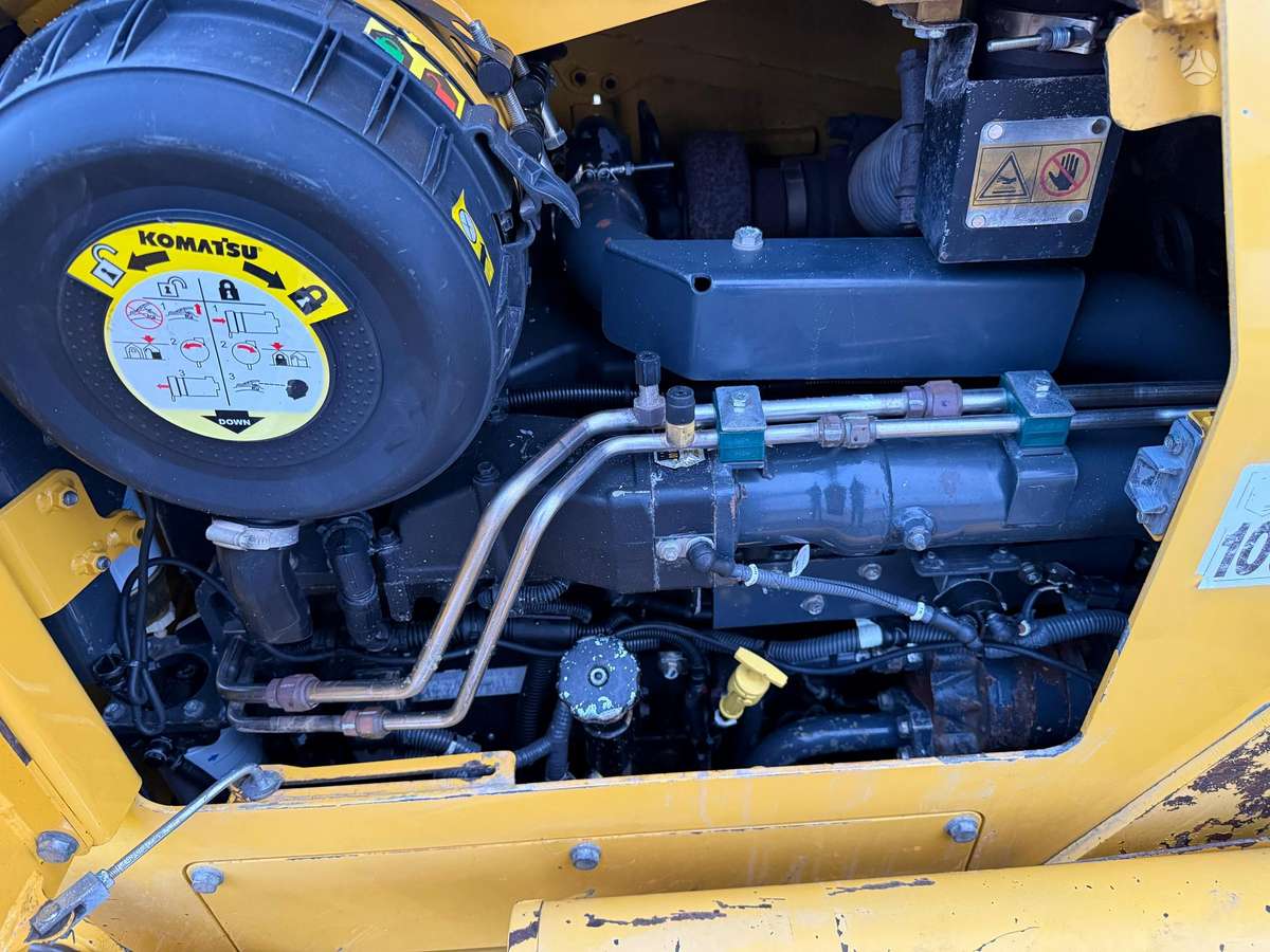 Komatsu D51PX-22, bulldozer