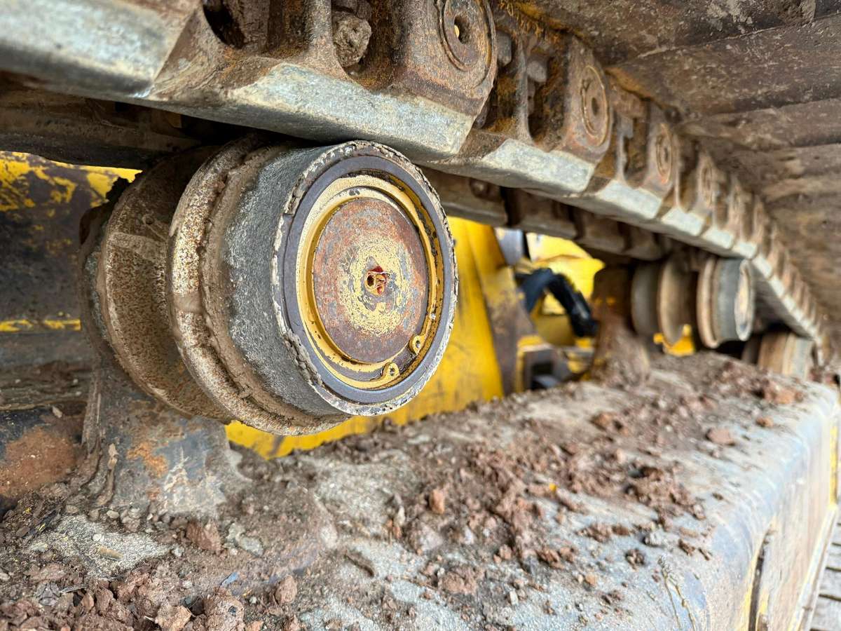 Komatsu D51PX-22, bulldozer