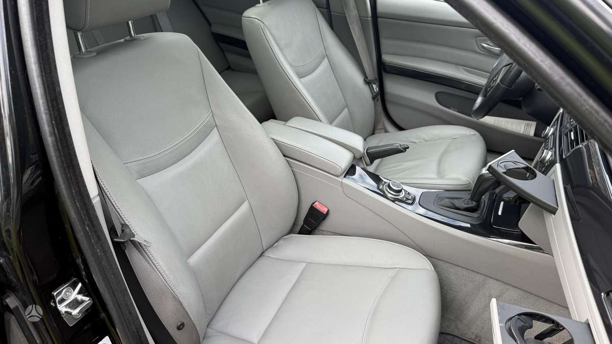 BMW 320, 2.0 l., wagon
