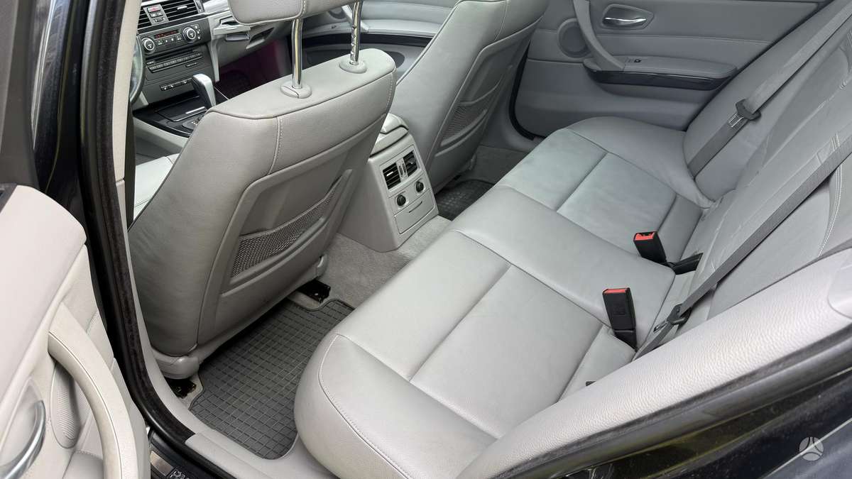 BMW 320, 2.0 l., Универсал