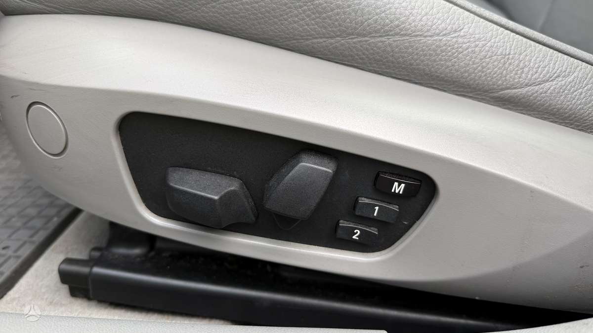 BMW 320, 2.0 l., wagon