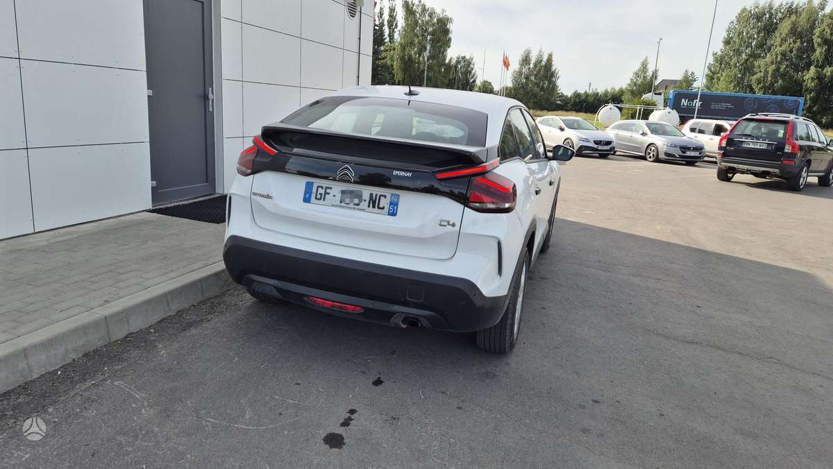 Citroen C4, 1.5 l., hatchback
