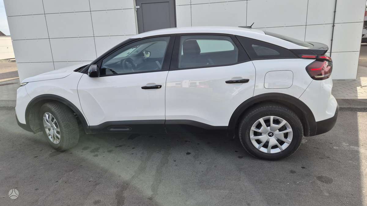 Citroen C4, 1.5 l., hatchback