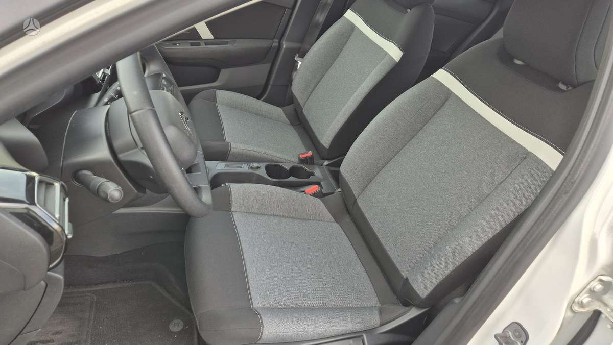 Citroen C4, 1.5 l., Хэтчбек